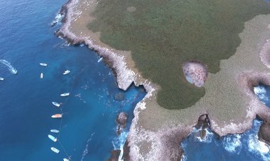 Descubre el paraíso secreto: Playa del Amor en un cráter.