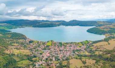 Descubre el Tesoro Escondido de Zirahuen: el Paraíso Natural de Michoacán