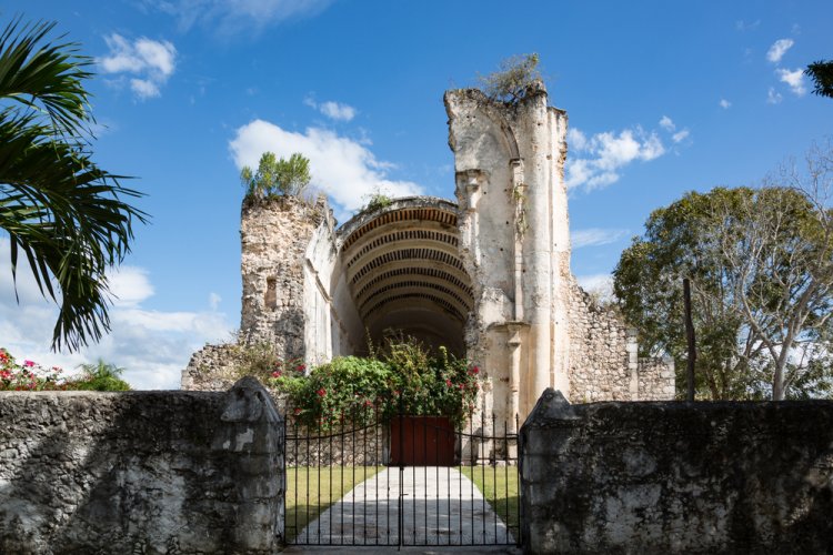 Descubre la Ruta de las Iglesias: Explora la Historia de Quintana Roo