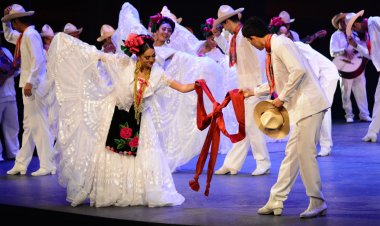 ¡Explora la Mexicanidad con el Ballet Folklórico de México!