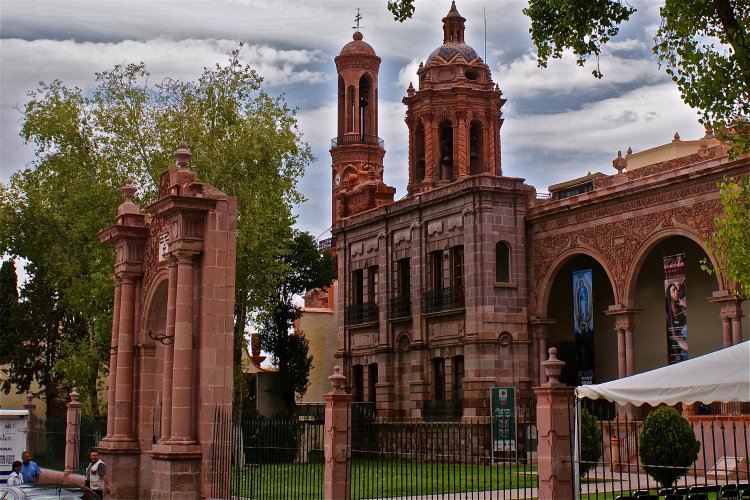 Descubre: Guadalupe, el Reino de la Paz.