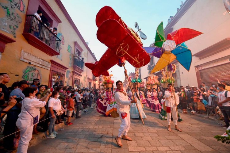 Descubre la magia de la Guelaguetza: Vive el alma de Oaxaca