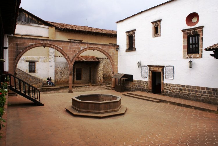 Descubre Pátzcuaro: La Puerta Al Cielo.