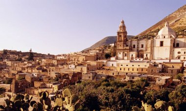 Descubre la Magia de Zacatecas: Un Pueblo Mágico entre Mezcales y Minas.