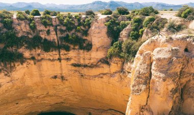 Explora el Misterio del Pozo del Gavilán: Descubre el Espectacular Cenote de Nuevo León