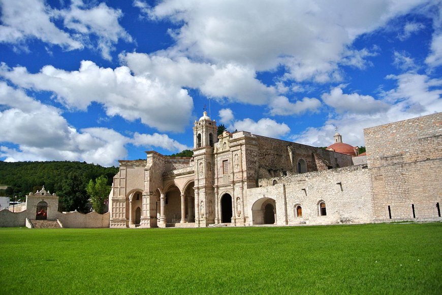 Explora la magia de Oaxaca: Leyendas, tradiciones y renovación para tu vida.