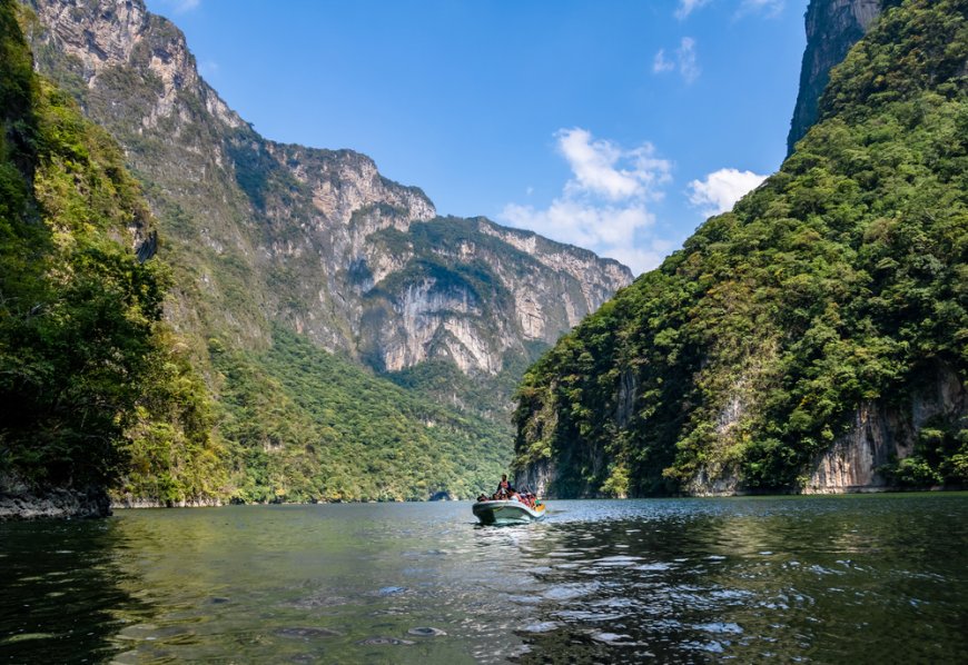 Descubre la magia del Cañón del Sumidero: Una experiencia única en Chiapas.