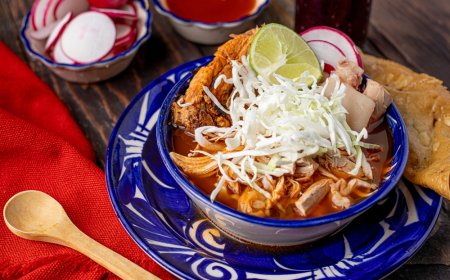 Explorando los sabores auténticos: El pozole tapatío, un tesoro culinario de Jalisco