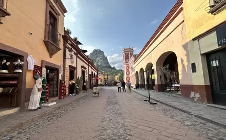 Explora la Tranquilidad de Bernal, Querétaro