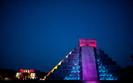 Noches de Kukulkán: La Magia Nocturna de Chichén Itzá