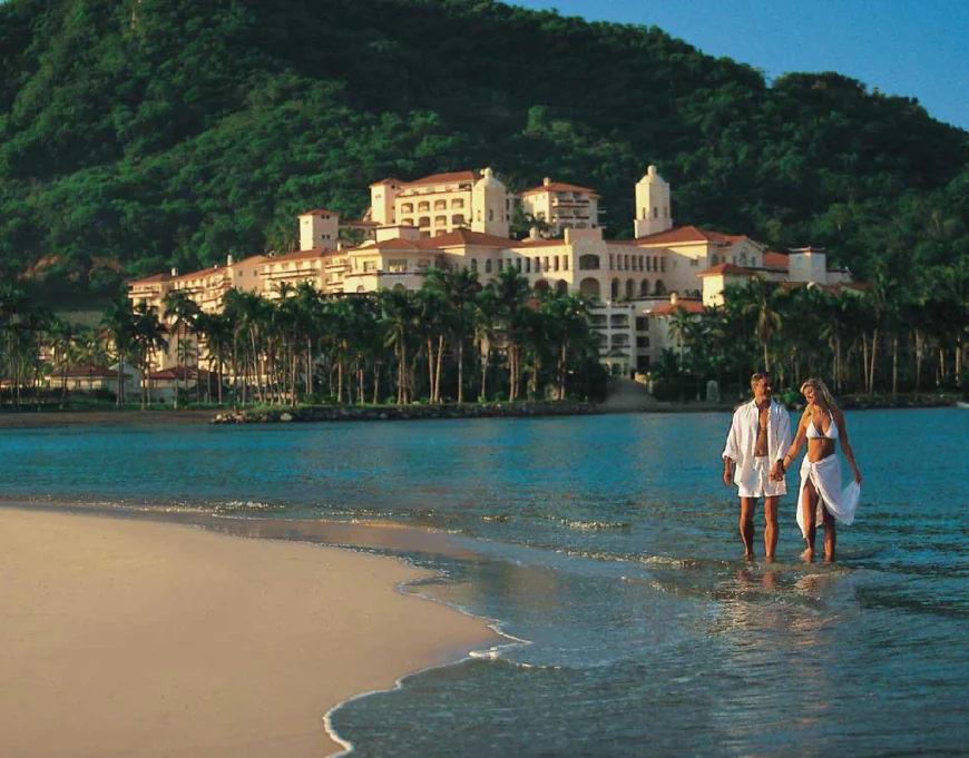 Playa Barra de Navidad, aquí arena y sol, ¡todo el año!