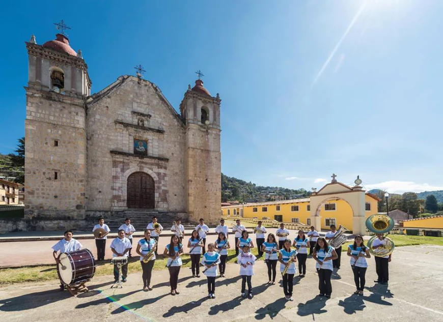 Capulálpam de Méndez el Pueblo Mágico que está de Fiesta: Virgen de la Asunción.