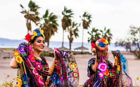 Loreto, Baja California: Joya Nacional, sus fiestas son reflejo de su rica herencia cultural.