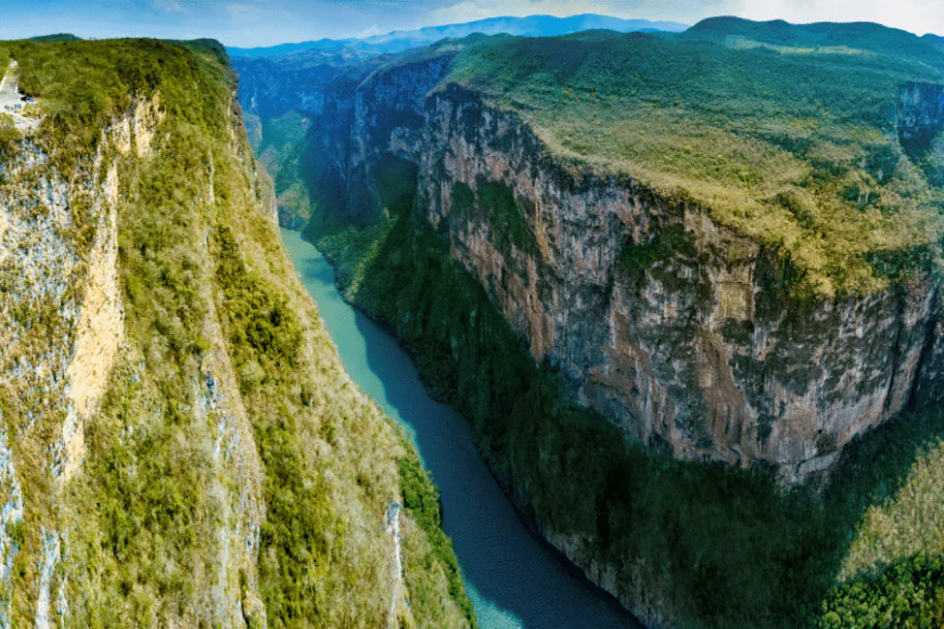 El Cañón del Sumidero, la joya que nunca pasa de moda en Chiapas.