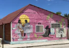 San Felipe: entre casas de madera y murales que cuentan historias