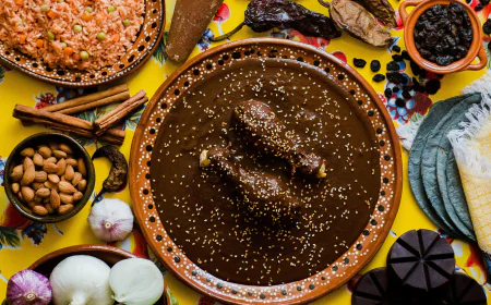 Los tres moles más emblemáticos y mejor valorados por su complejidad, historia y sabor.