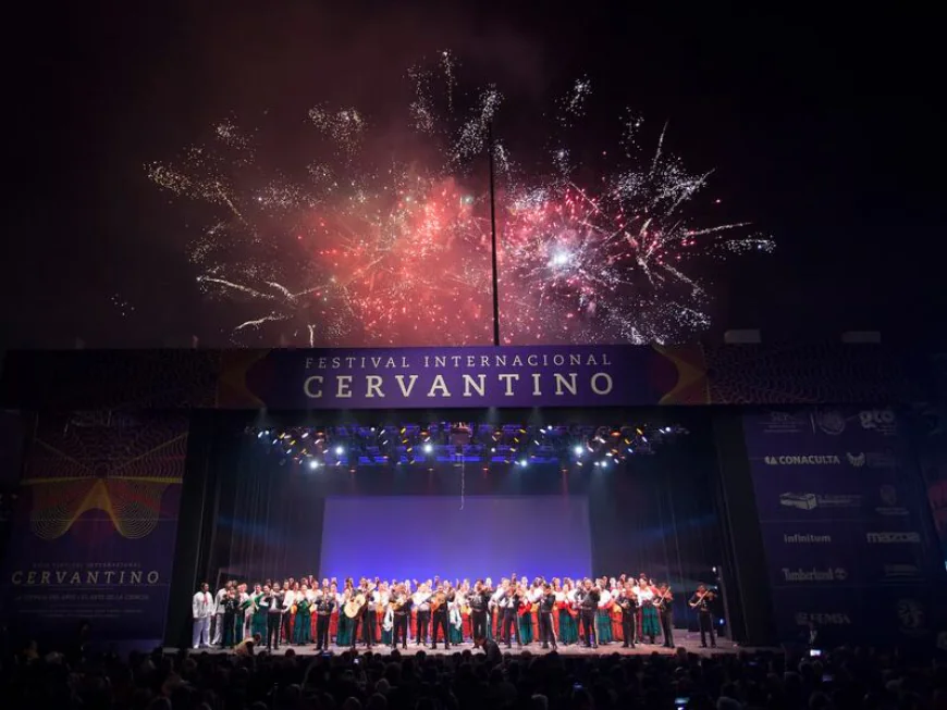 El Cervantino 2025: Guanajuato vibra con arte, música y callejones llenos de vida