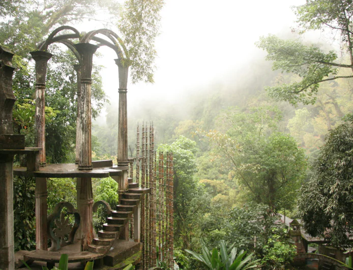 Xilitla: un viaje al surrealismo entre montañas y niebla