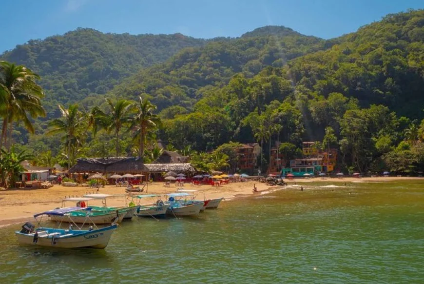 Yelapa: la playa escondida donde el tiempo se detiene.