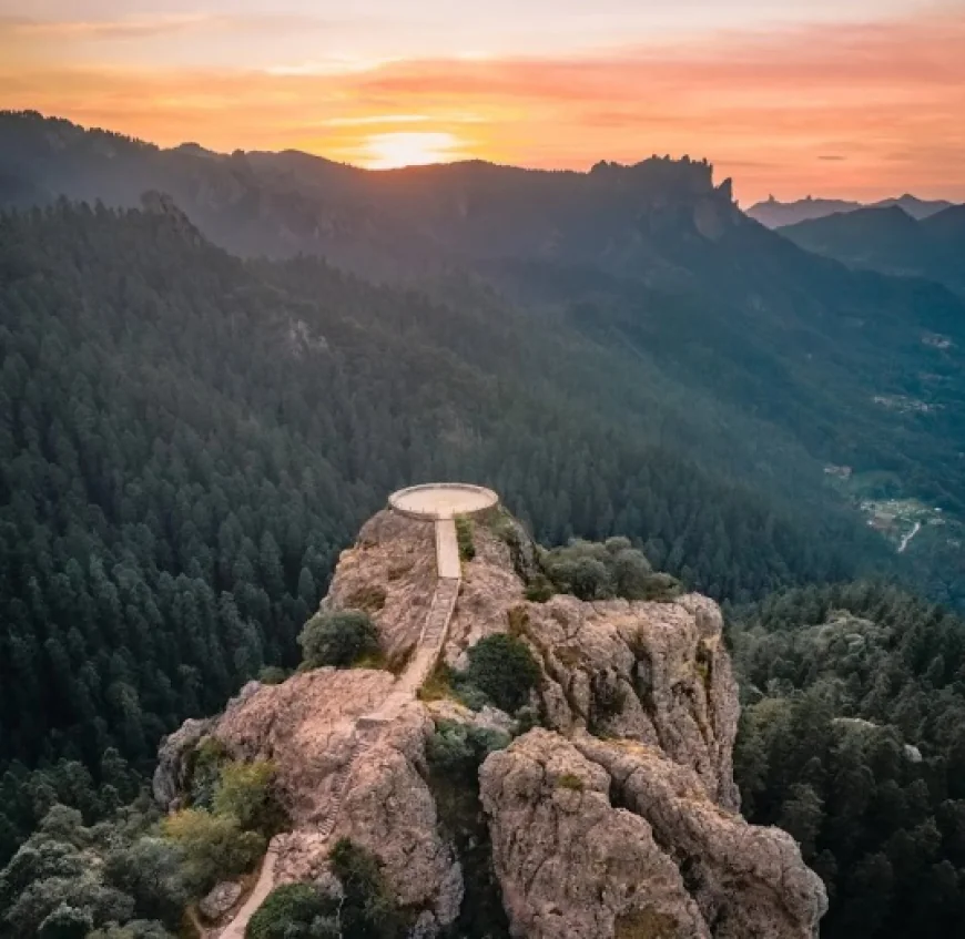 Peña del Cuervo: la cima de Mineral del Chico para viajeros jóvenes que buscan adrenalina.